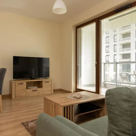 Cosy Bialej Floty With Parking By Renters Apartmán *