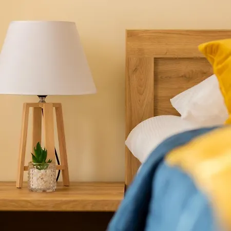 Cosy Bialej Floty With Parking By Renters Varşova