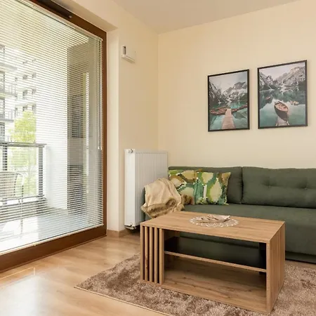 Cosy Bialej Floty With Parking By Renters 아파트