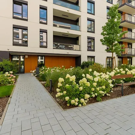 Apartment Cosy Bialej Floty With Parking By Renters Warschau