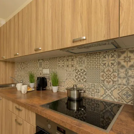 Cosy Bialej Floty With Parking By Renters Varşova