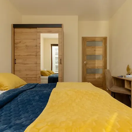 Cosy Bialej Floty With Parking By Renters Apartment *