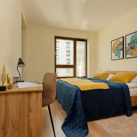 Cosy Bialej Floty With Parking By Renters Apartment *