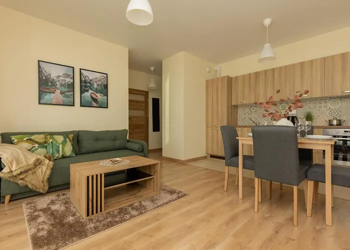 Apartment Cosy Bialej Floty With Parking By Renters