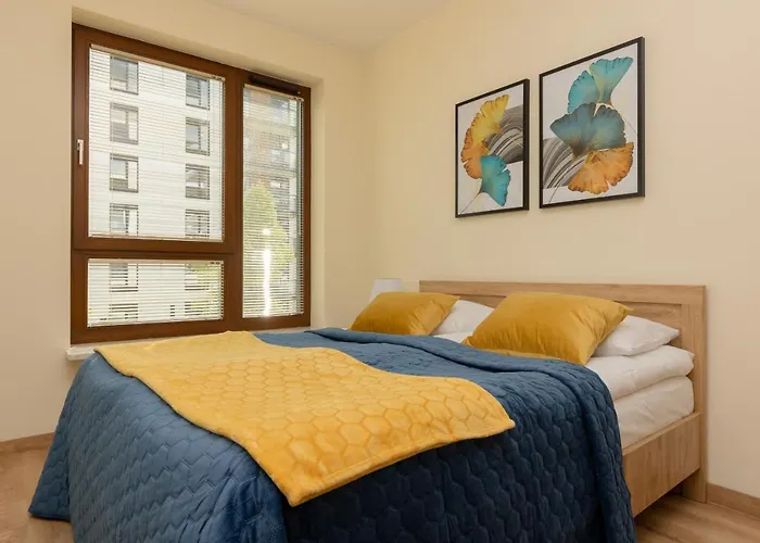 Cosy Bialej Floty With Parking By Renters Warsaw