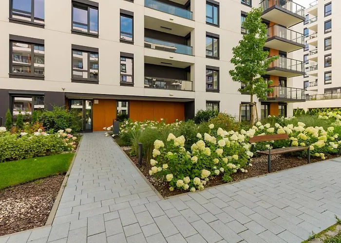 Apartment Cosy Bialej Floty With Parking By Renters Warsaw