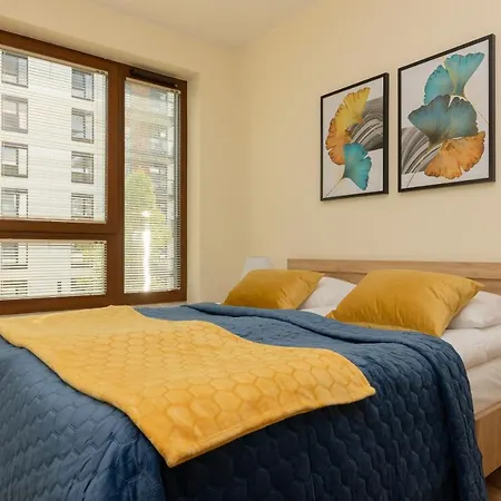 Cosy Bialej Floty With Parking By Renters Βαρσοβία