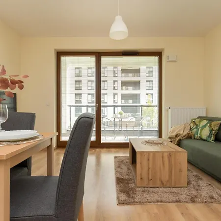 Cosy Bialej Floty With Parking By Renters *